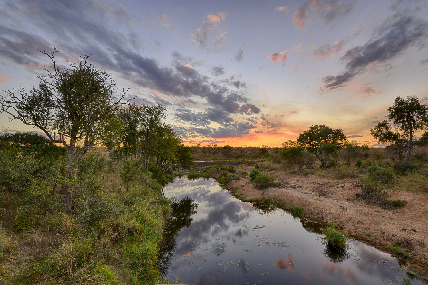 Kruger Park Sunrises and Sunsets, beautiful images of a beautiful park